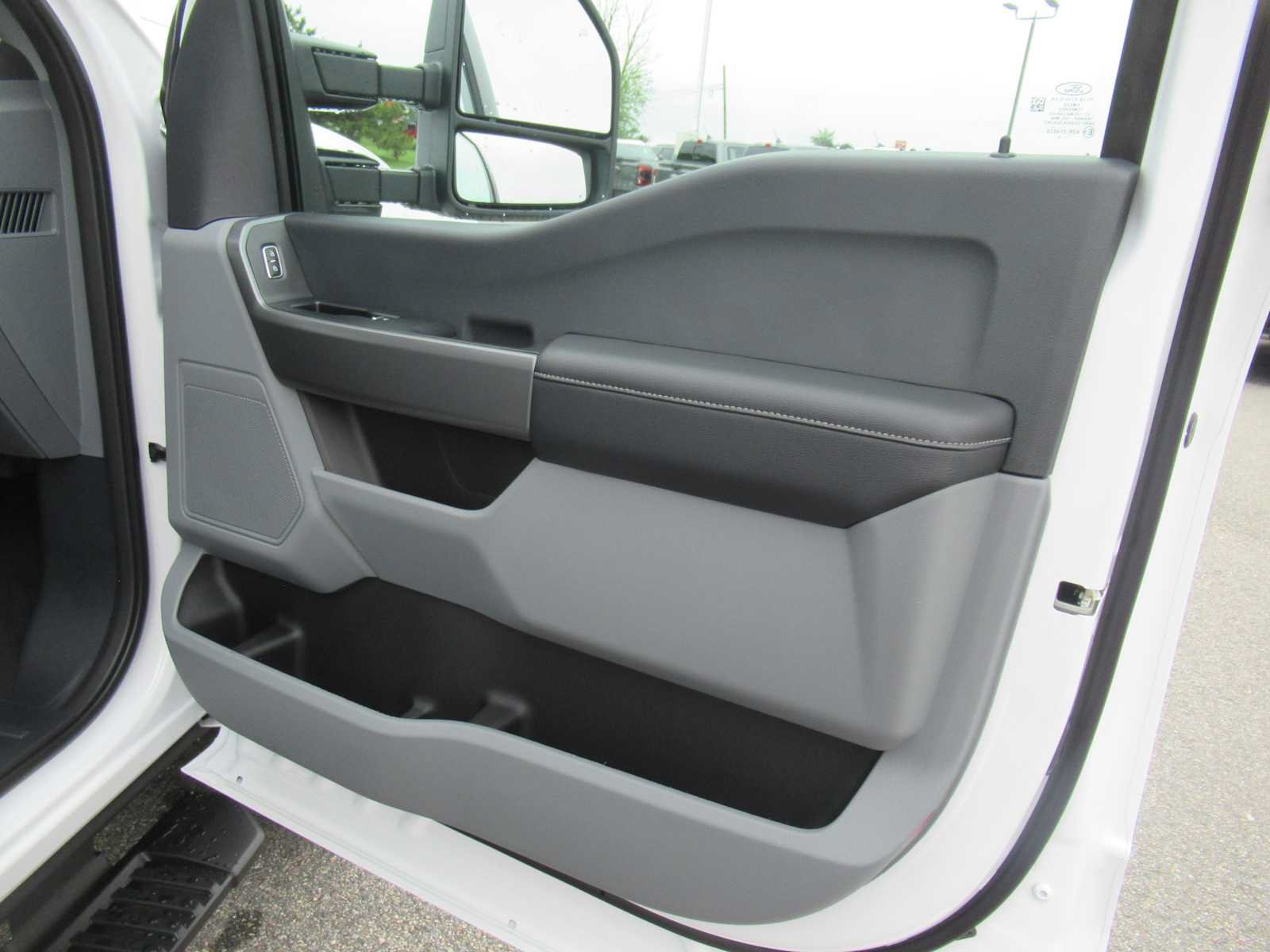 New 2026 Ford F350 XLT AWD/4WD image 14