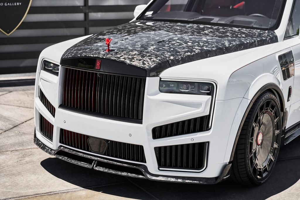 Used 2026 Rolls-Royce Cullinan AWD/4WD image 7