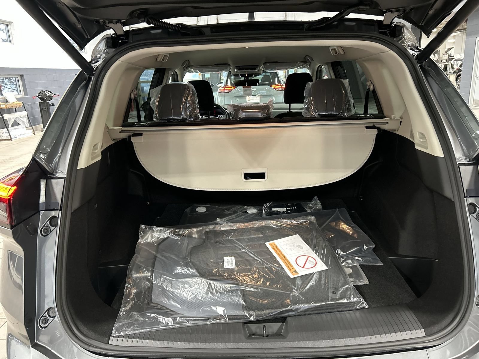 New 2026 Nissan Rogue SV w/ Cold Weather Package AWD/4WD image 38