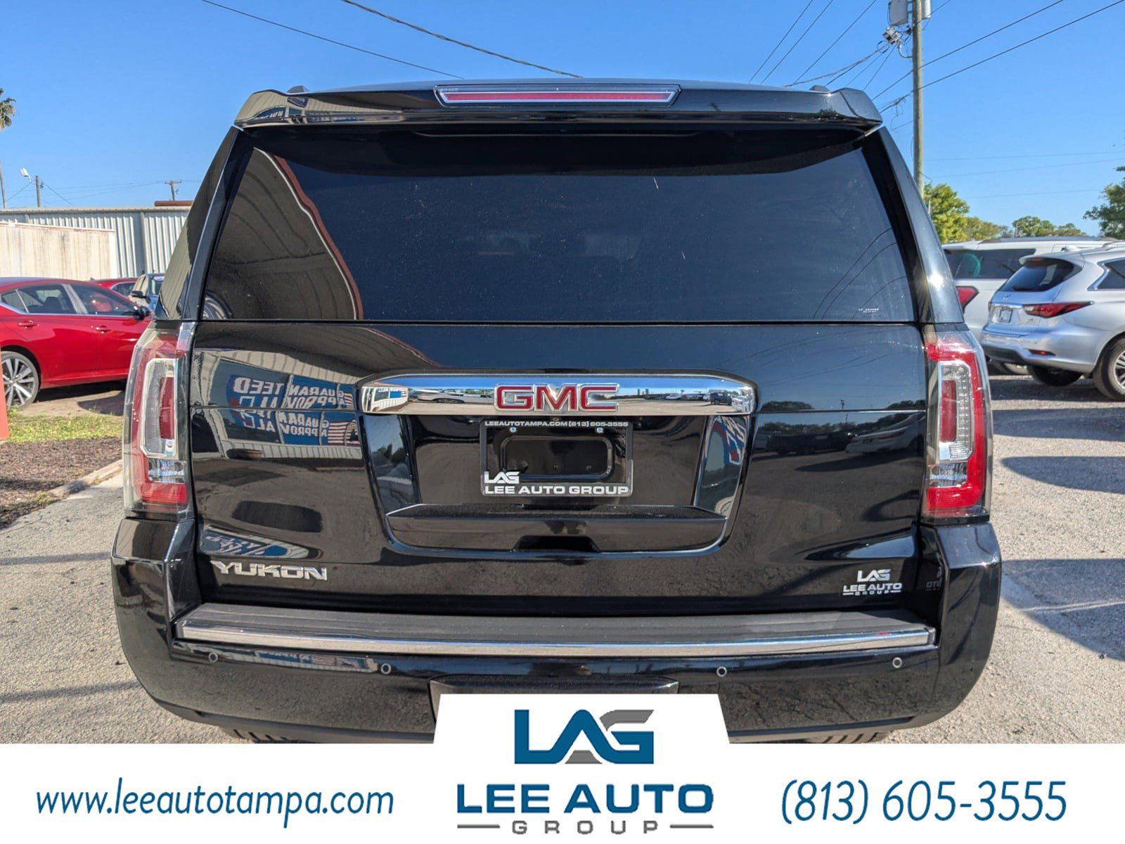 Used 2015 GMC Yukon Denali w/ Touring Package AWD/4WD image 4