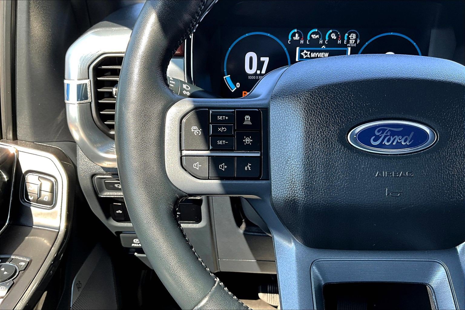 Used 2023 Ford F150 Lariat w/ Equipment Group 502A High image 20