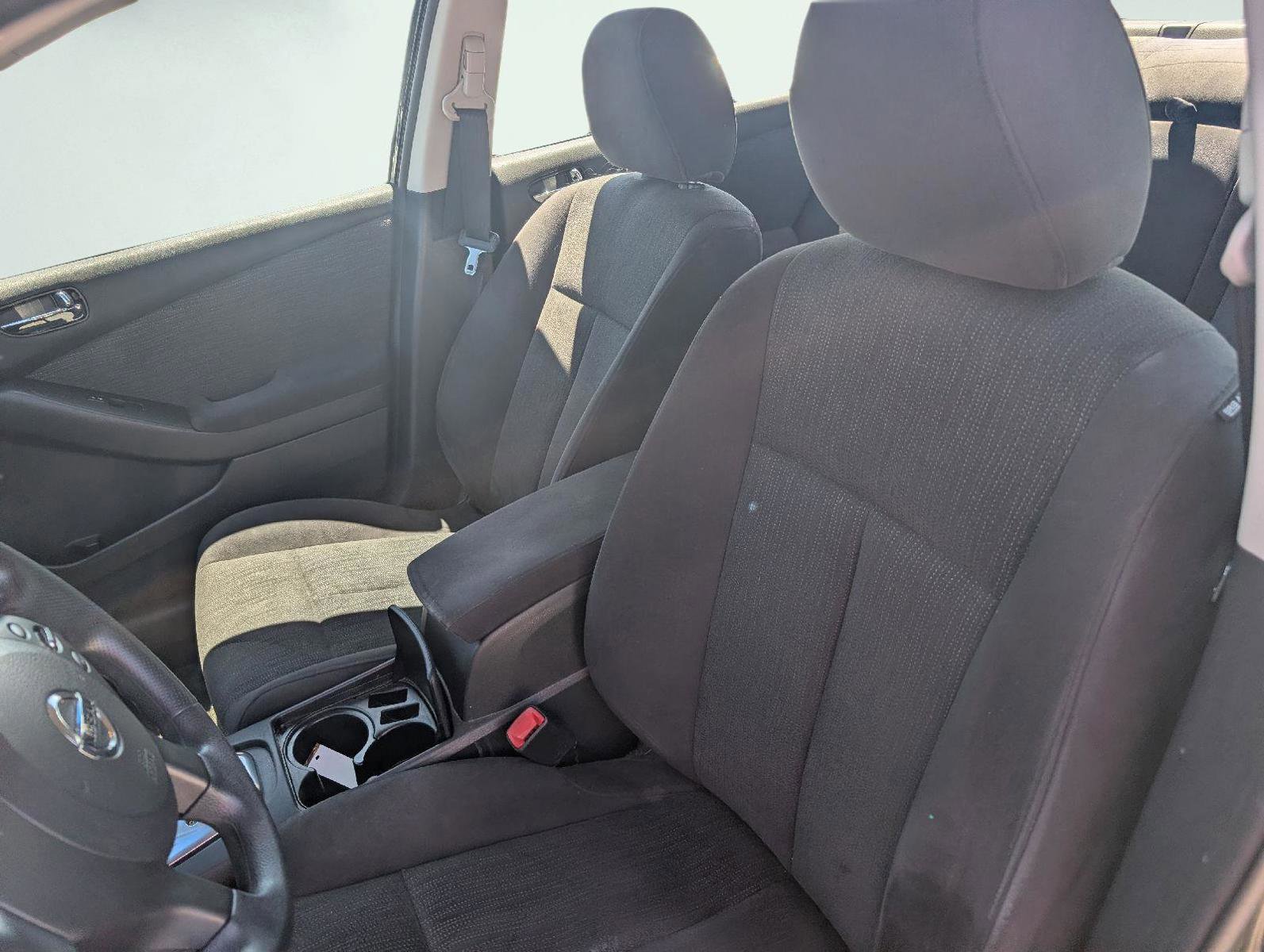 Used 2011 Nissan Altima 2.5 S FWD image 9