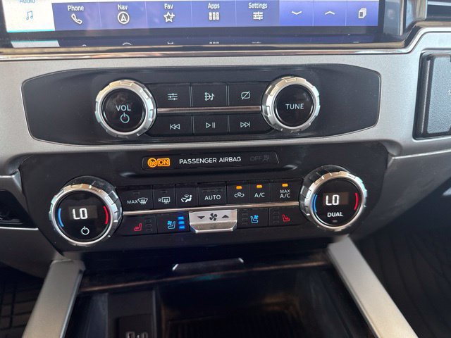 Used 2022 Ford F250 Lariat w/ Chrome Package AWD/4WD image 22