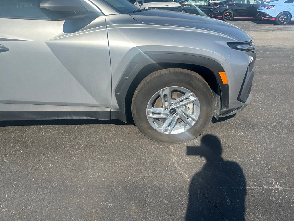 Used 2025 Hyundai Tucson SE image 31