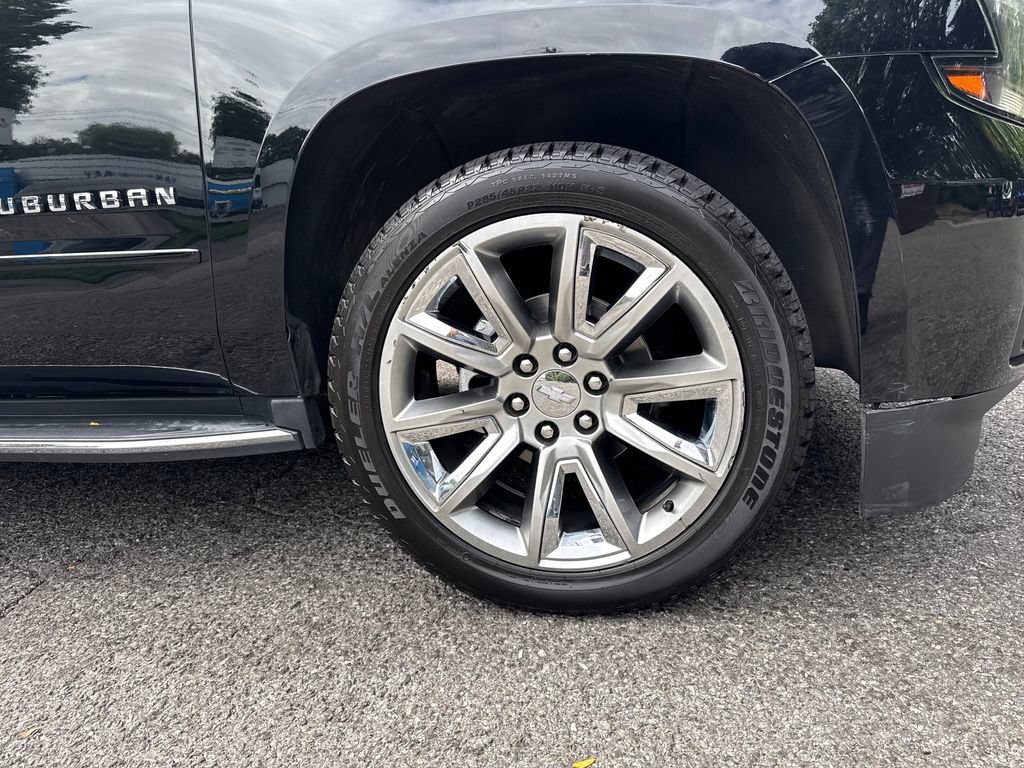 Used 2017 Chevrolet Suburban Premier AWD/4WD image 2