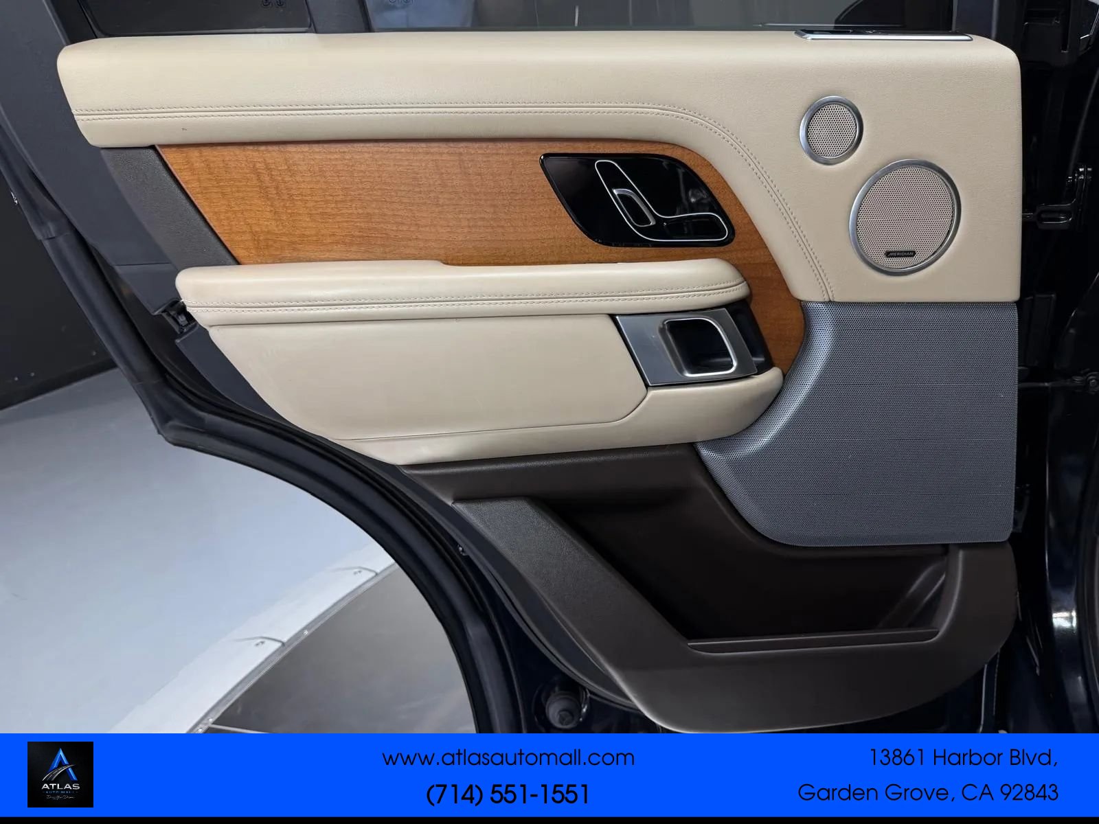 Used 2018 Land Rover Range Rover Supercharged AWD/4WD image 18