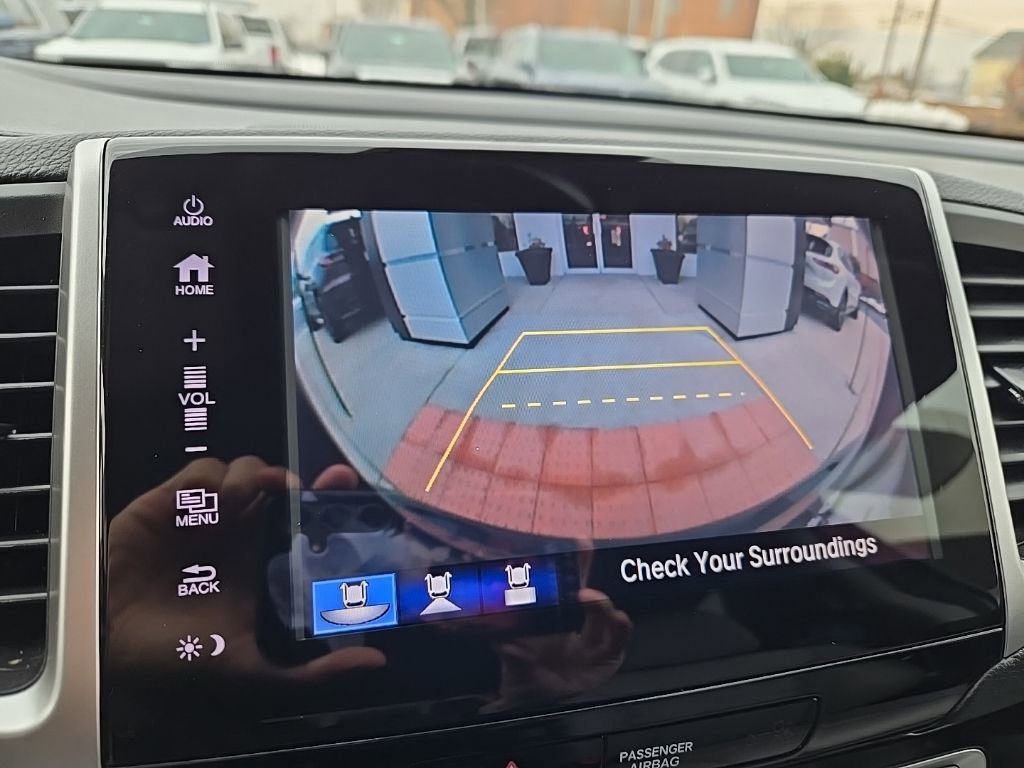 Used 2018 Honda Pilot Touring image 35
