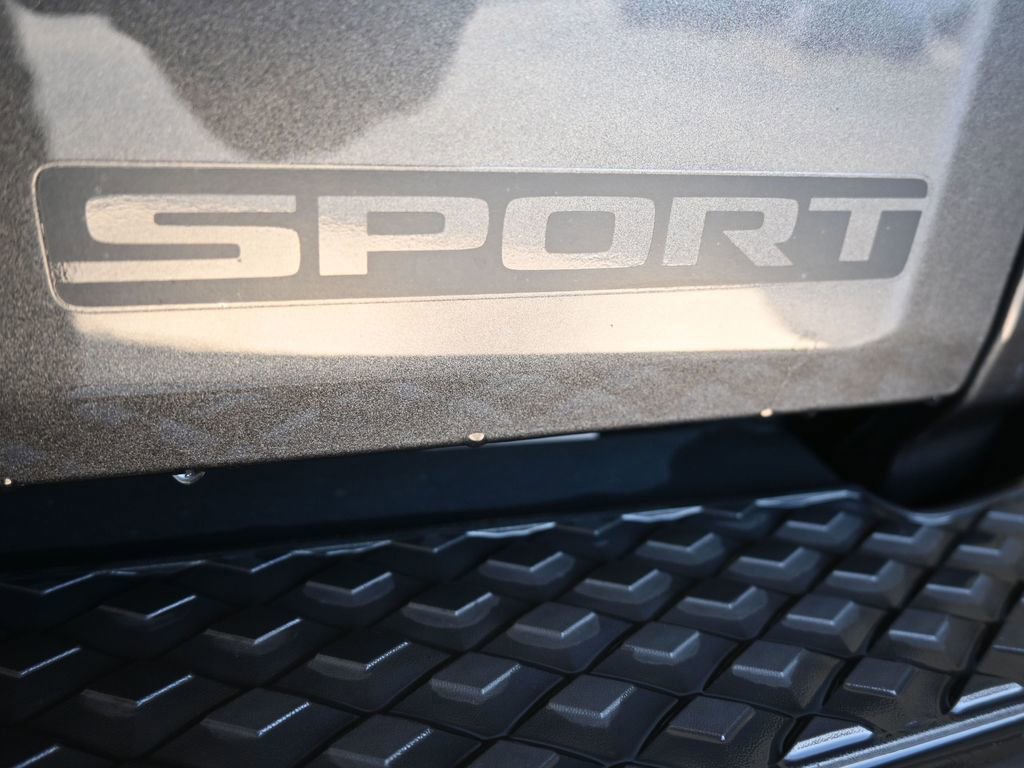 Used 2021 Jeep Gladiator Sport AWD/4WD image 21