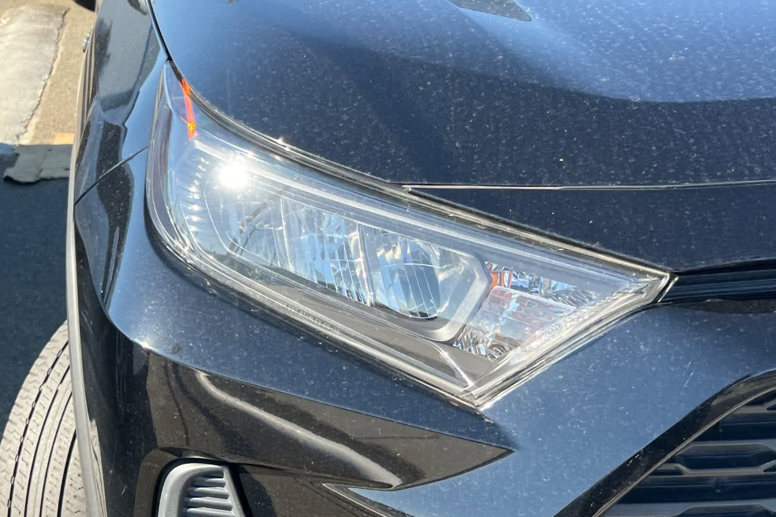 Used 2021 Toyota RAV4 LE AWD/4WD image 14