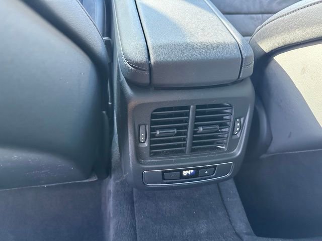 Used 2022 Audi e-tron GT Premium Plus w/ Performance Package AWD/4WD image 17