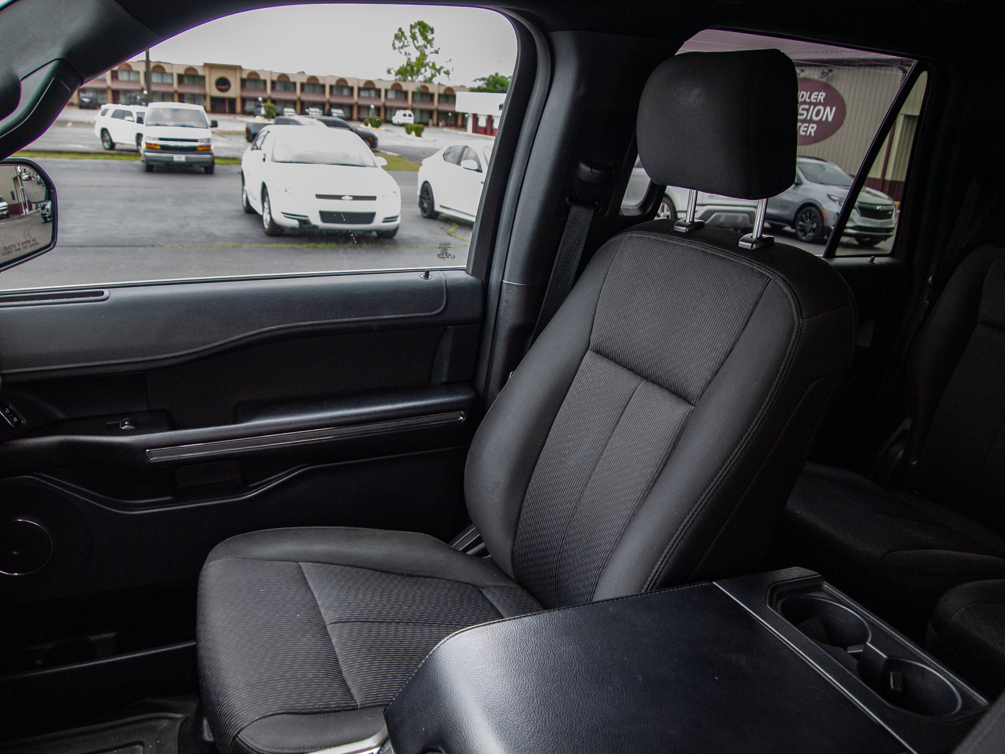 Used 2019 Ford Expedition Max XLT AWD/4WD image 14