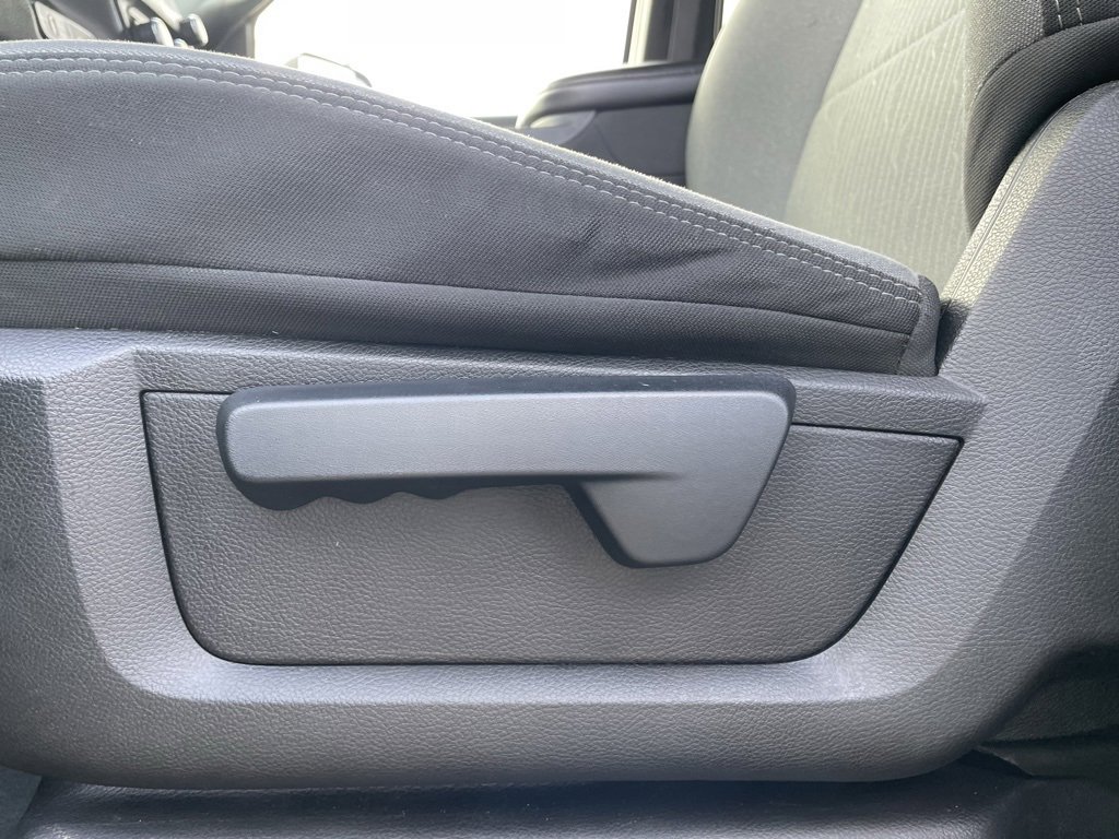 Used 2022 RAM 3500 Big Horn image 11