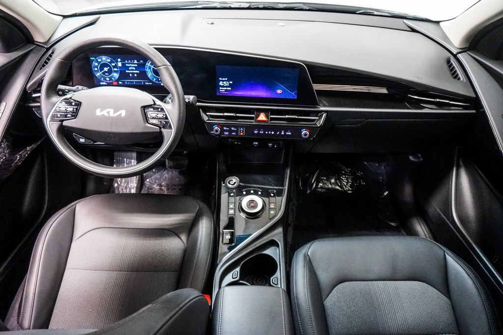 Used 2024 Kia Niro Wind w/ Wind Preserve Package FWD image 11