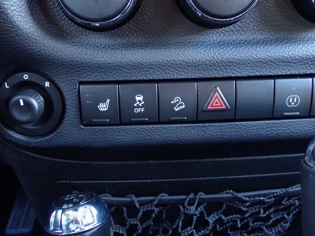Used 2014 Jeep Wrangler Rubicon AWD/4WD image 19
