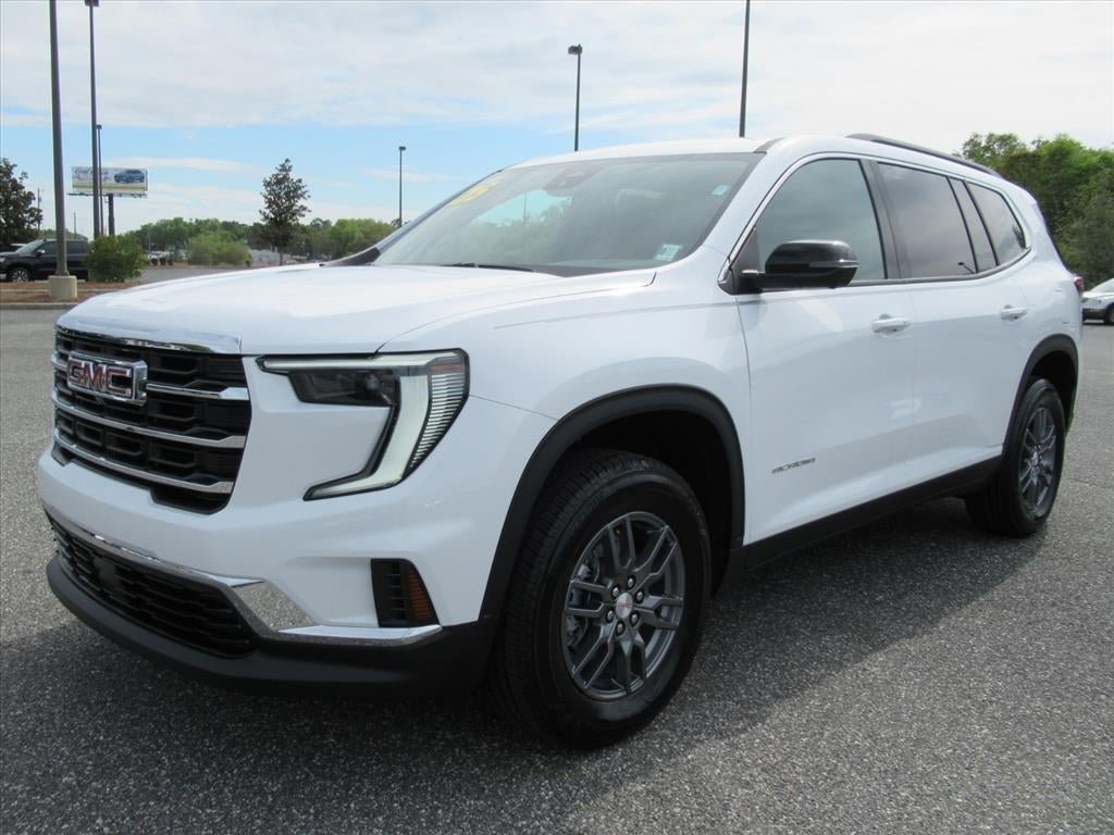 Used 2025 GMC Acadia Elevation FWD image 3