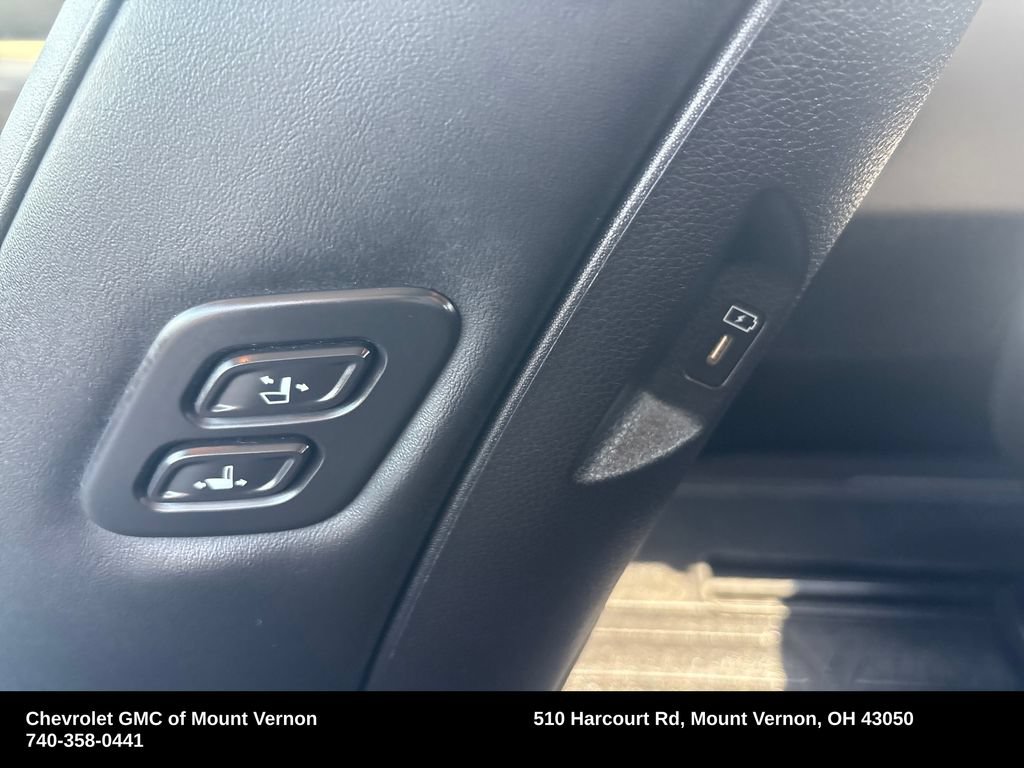Used 2025 Kia Carnival EX FWD image 35