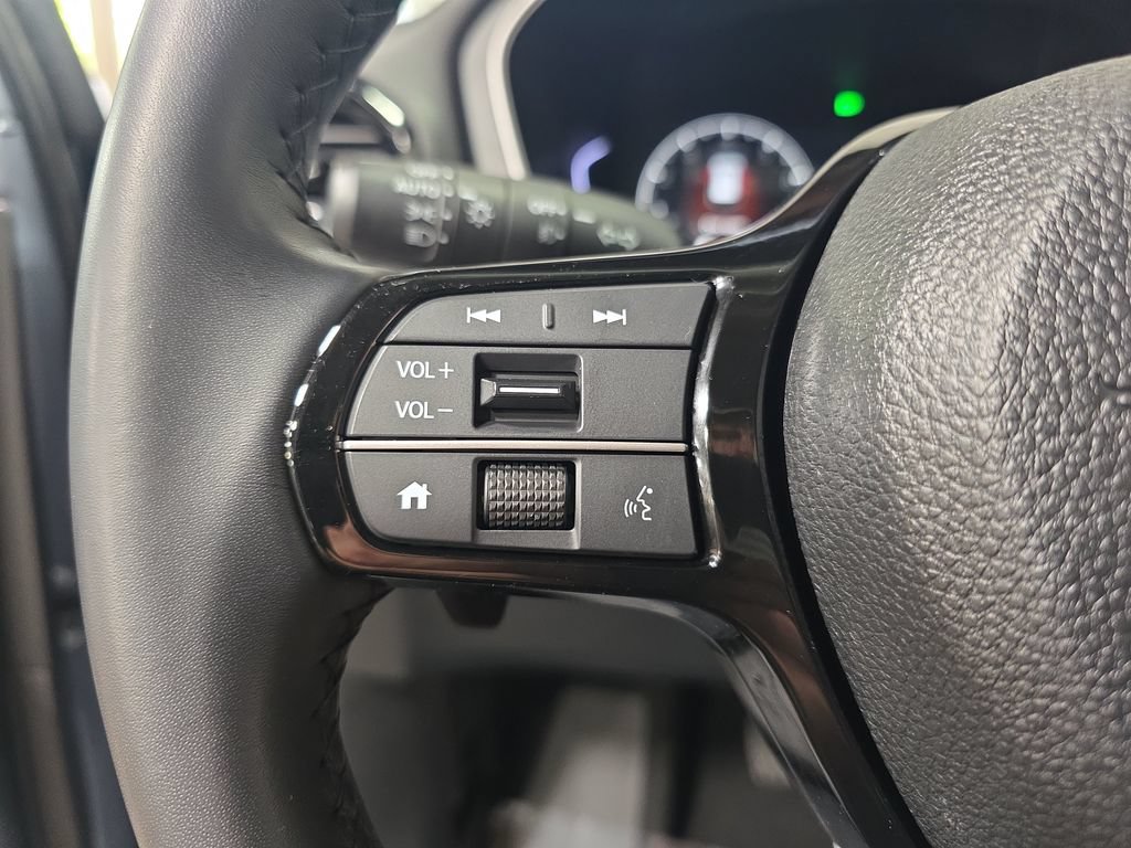 Used 2023 Honda Pilot Touring image 17