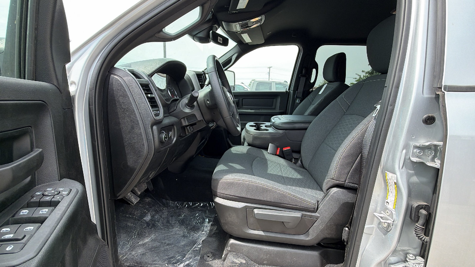 New 2026 RAM 2500 Tradesman AWD/4WD image 11