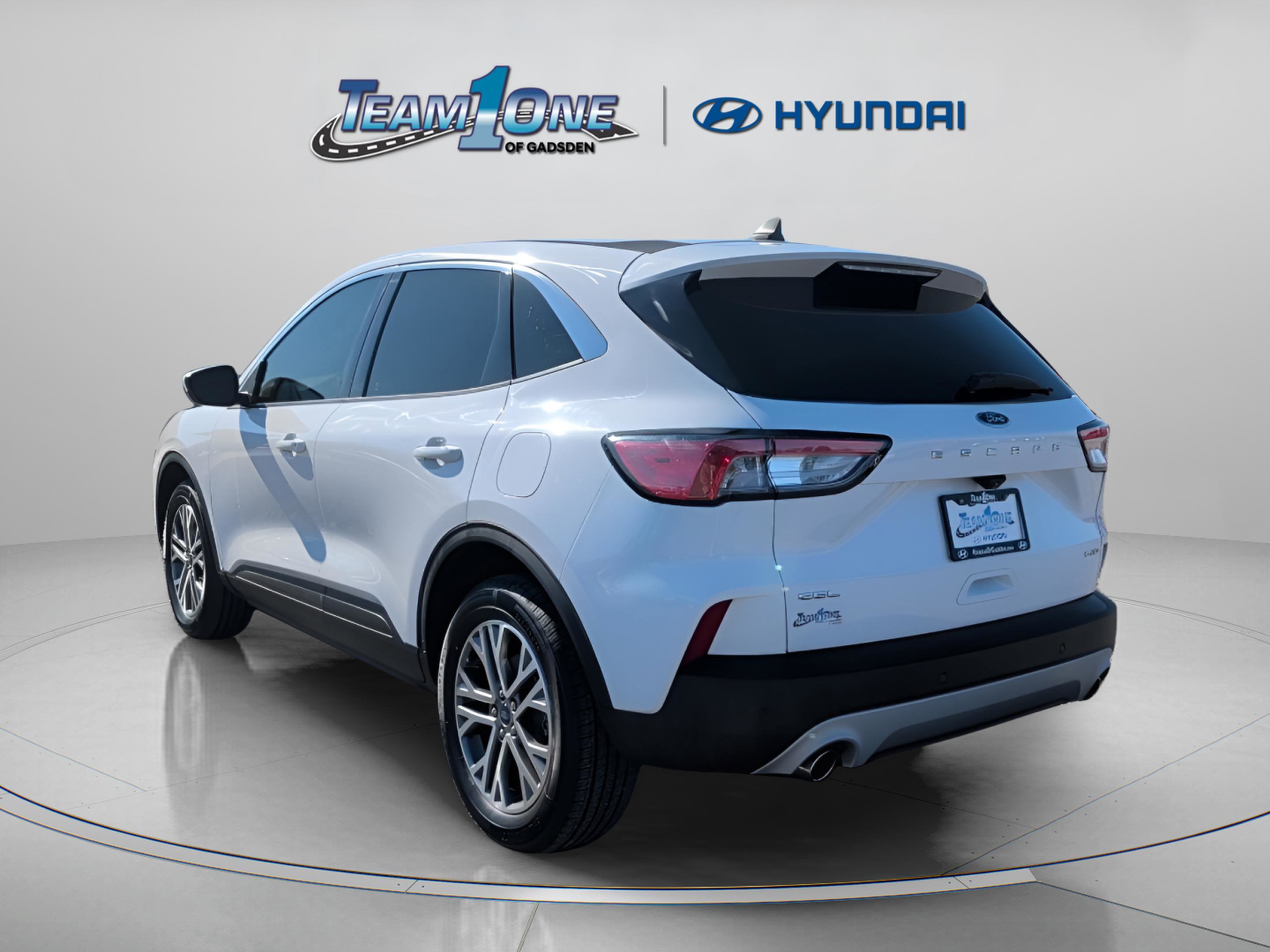 Used 2022 Ford Escape SEL image 6