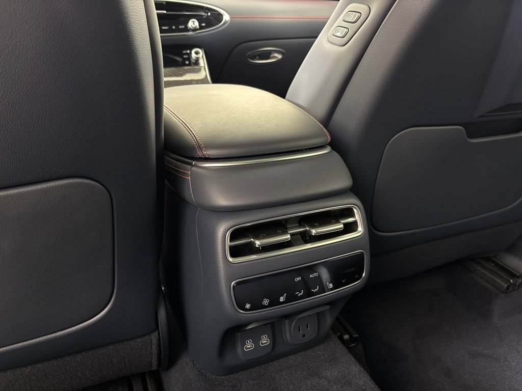 New 2027 Genesis GV70 3.5T Prestige AWD/4WD image 25