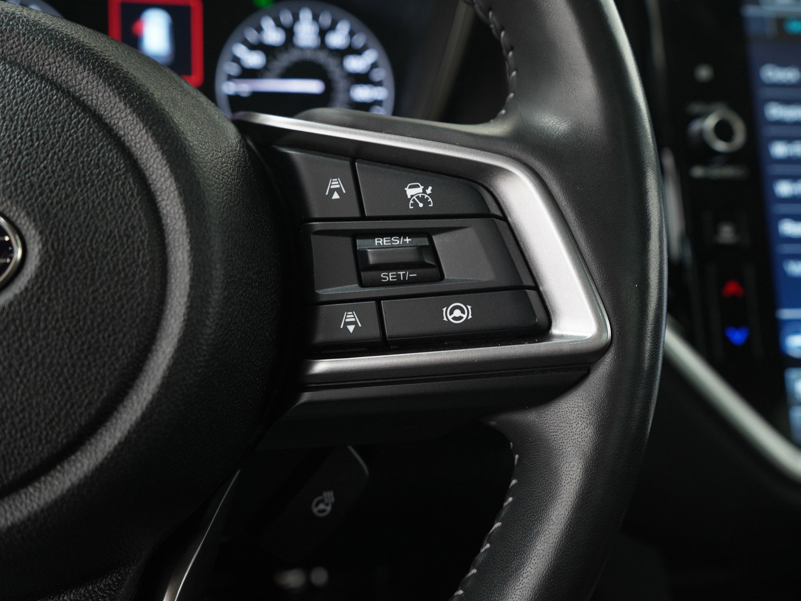 Used 2023 Subaru Ascent Touring AWD/4WD image 29