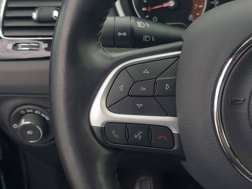 Used 2019 Jeep Compass Limited image 18