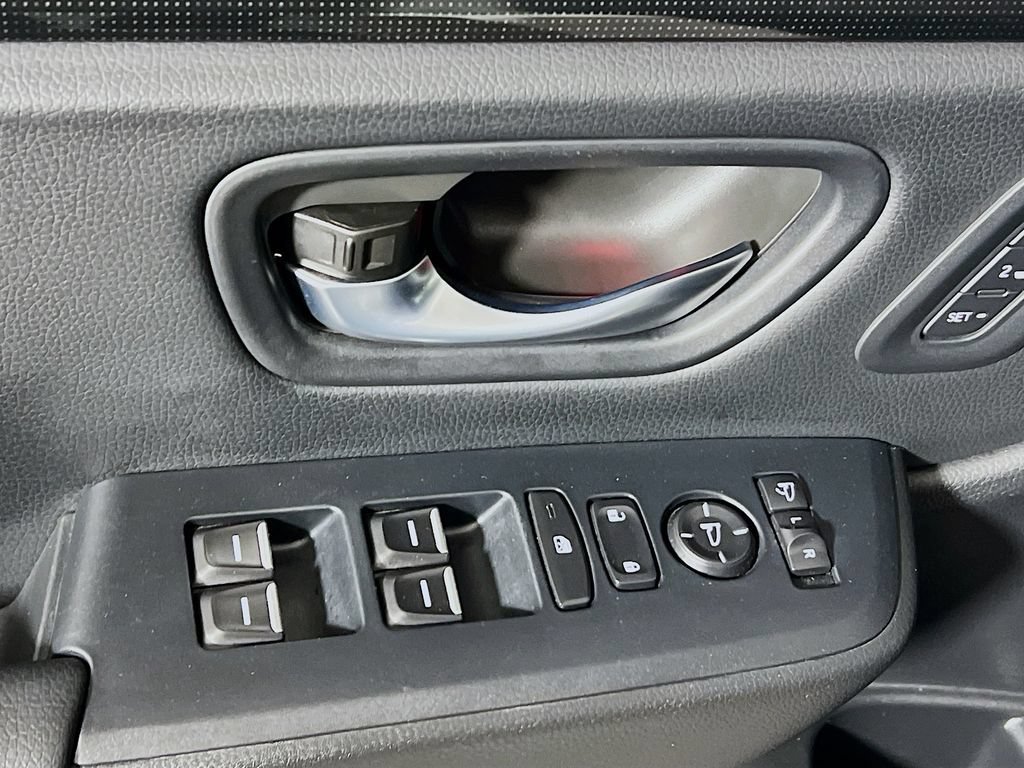 Used 2025 Honda Pilot Black Edition image 17
