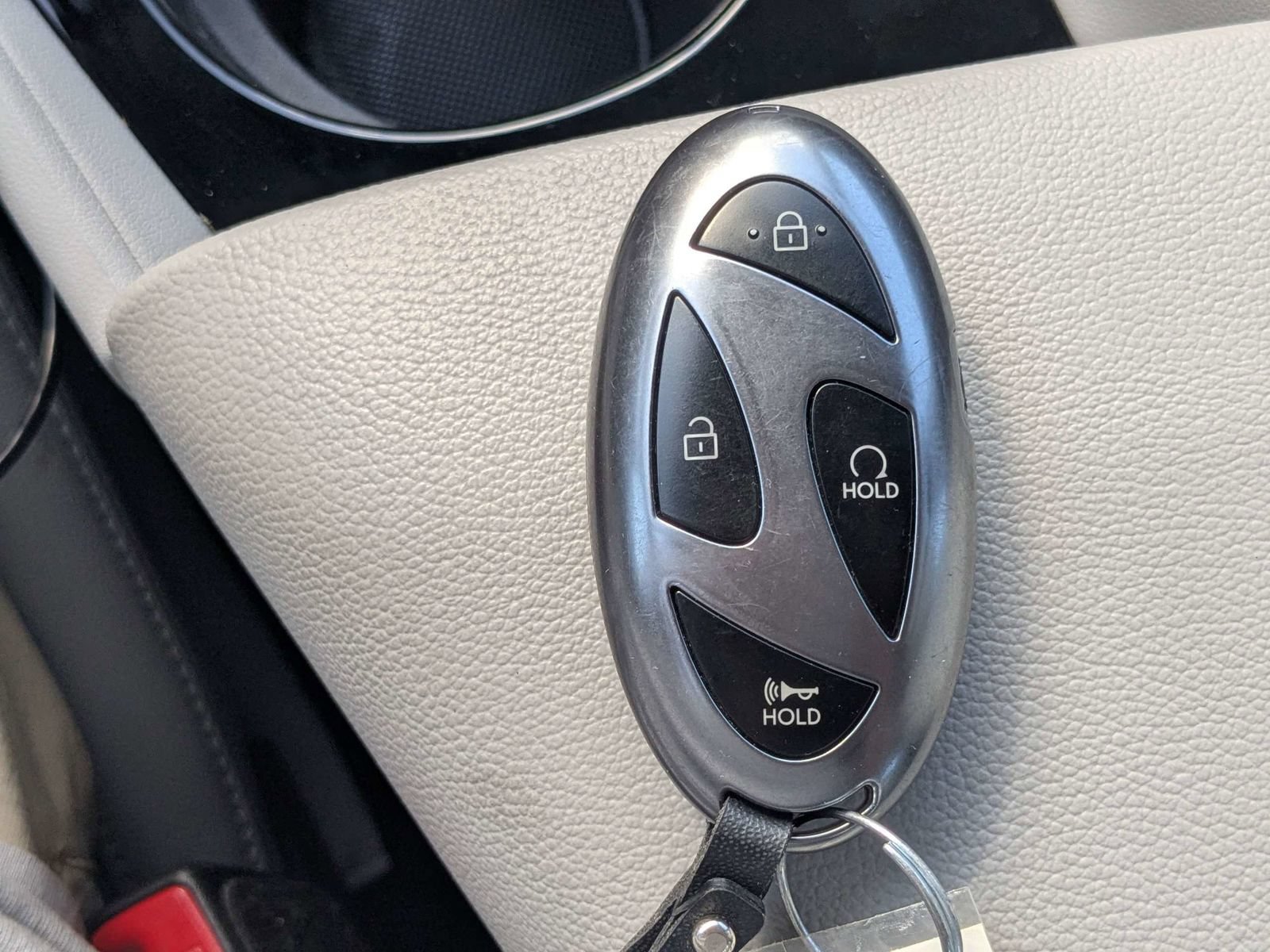 Used 2025 Hyundai Elantra Limited FWD image 33