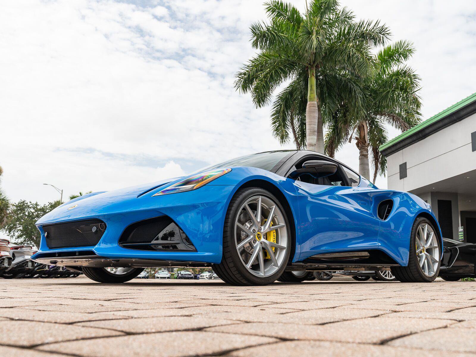 Used 2025 Lotus Emira RWD image 9
