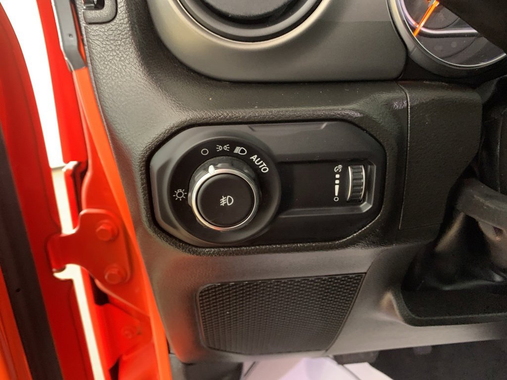 Used 2023 Jeep Wrangler Unlimited Sport image 17