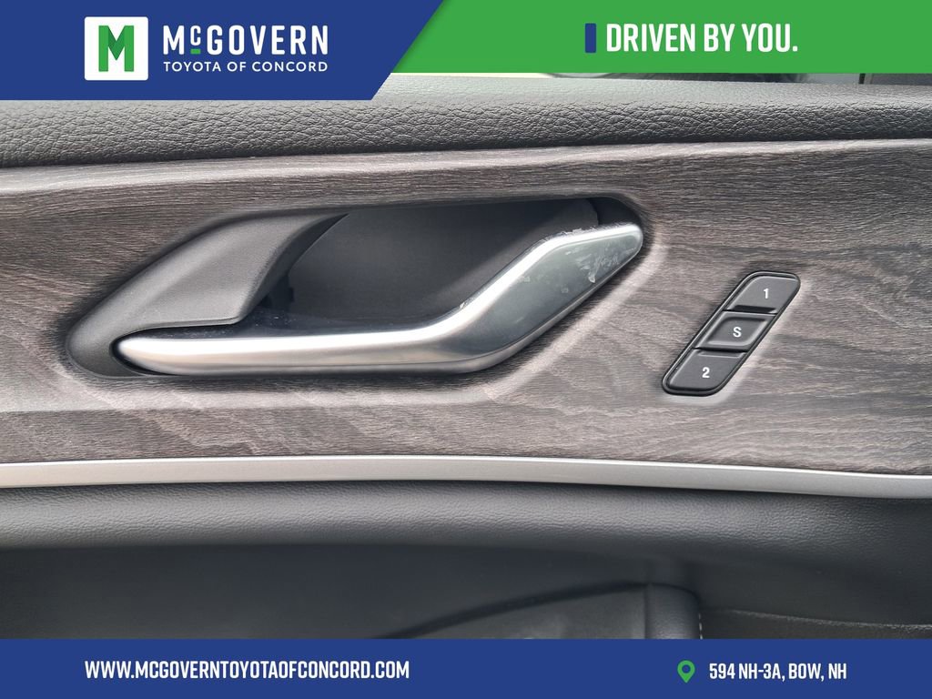Used 2021 Jeep Grand Cherokee L Limited AWD/4WD image 14