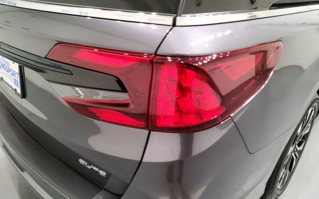 Used 2025 Honda Odyssey Elite image 11