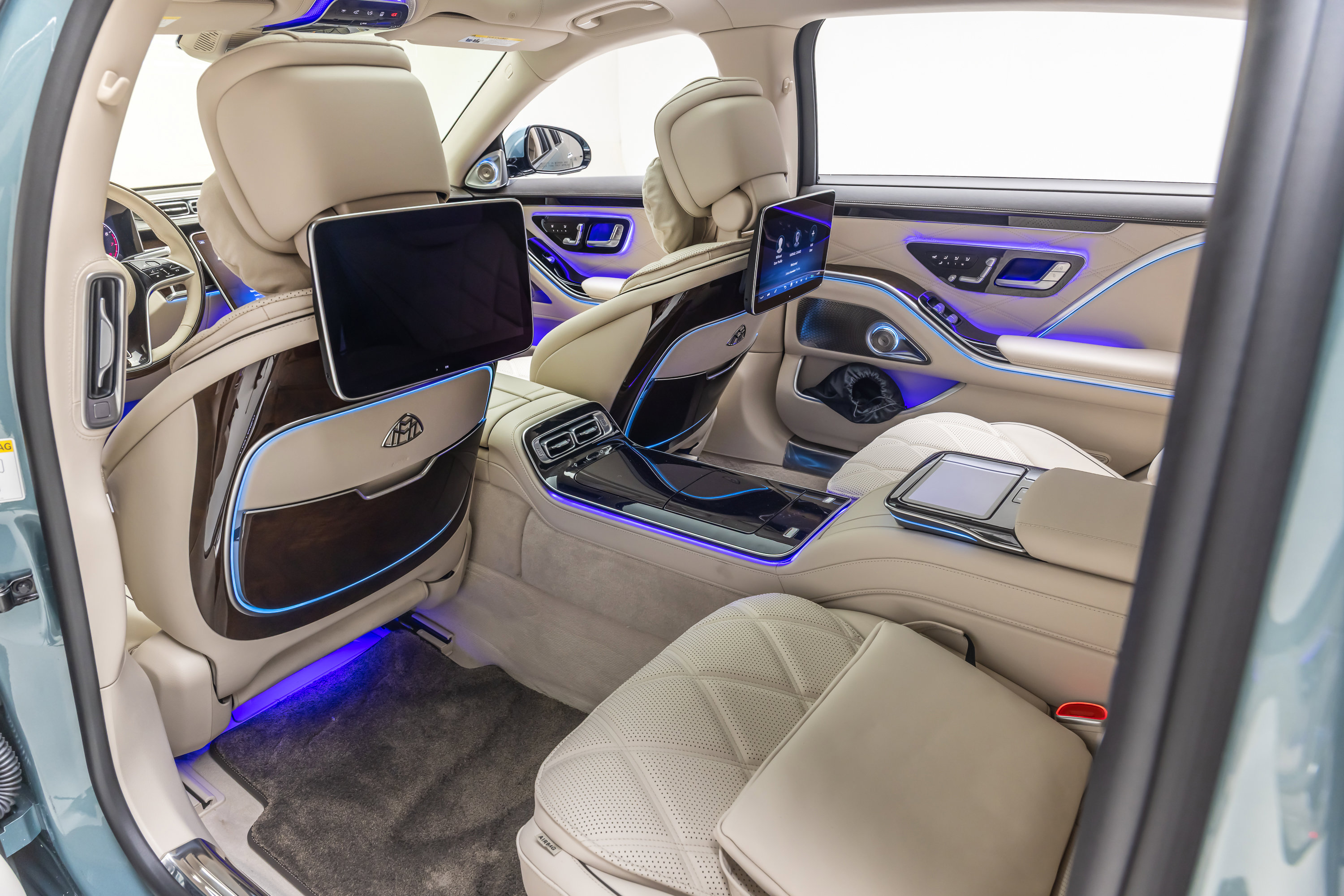 Used 2026 Mercedes-Benz Maybach S 580 4MATIC image 33