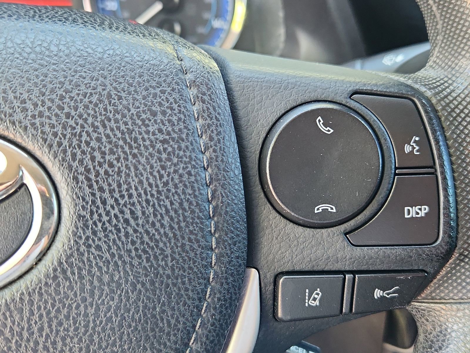 Used 2017 Toyota Corolla LE w/ Carpet Mat Package (TMS) FWD image 20