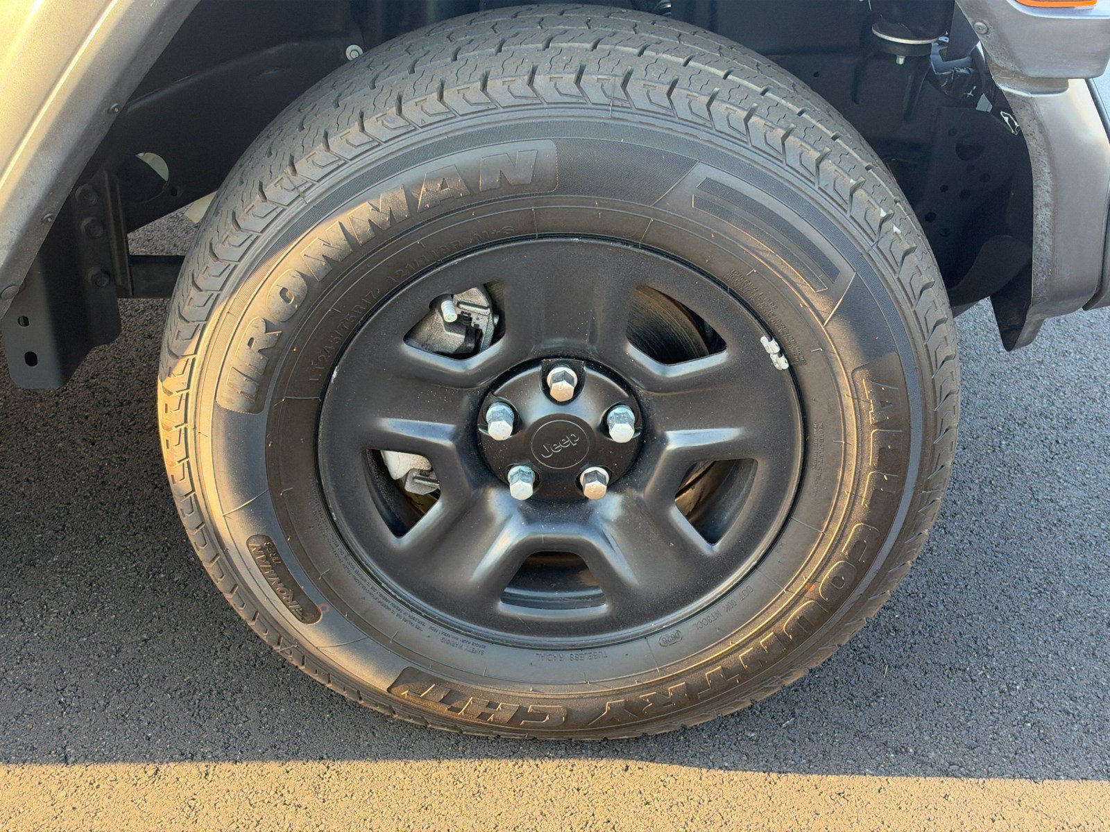 Used 2024 Jeep Wrangler Unlimited Sport AWD/4WD image 12
