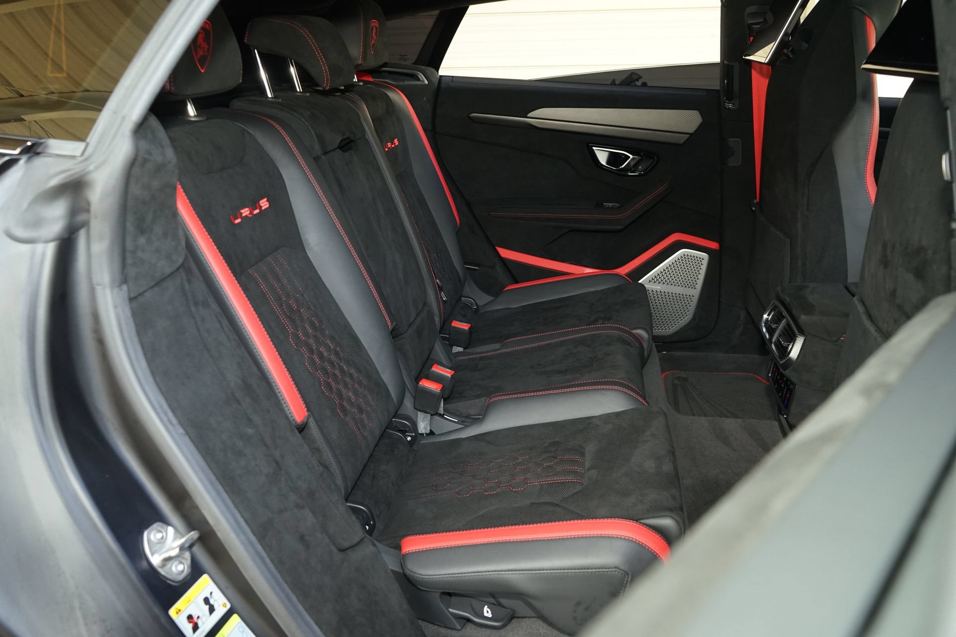 Used 2023 Lamborghini Urus Performante AWD/4WD image 28