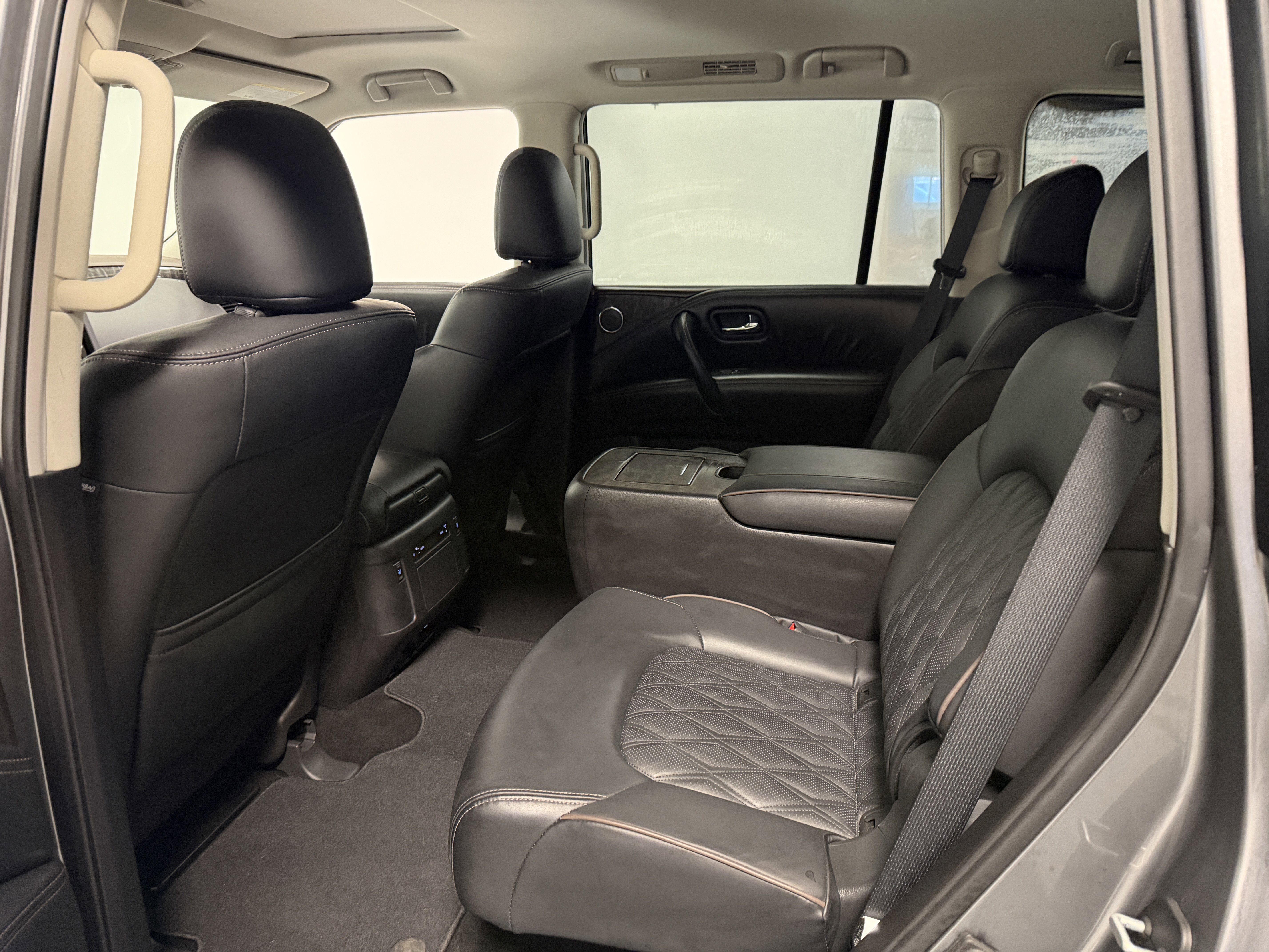 Used 2024 Nissan Armada Platinum w/ Captain's Chairs Package image 23