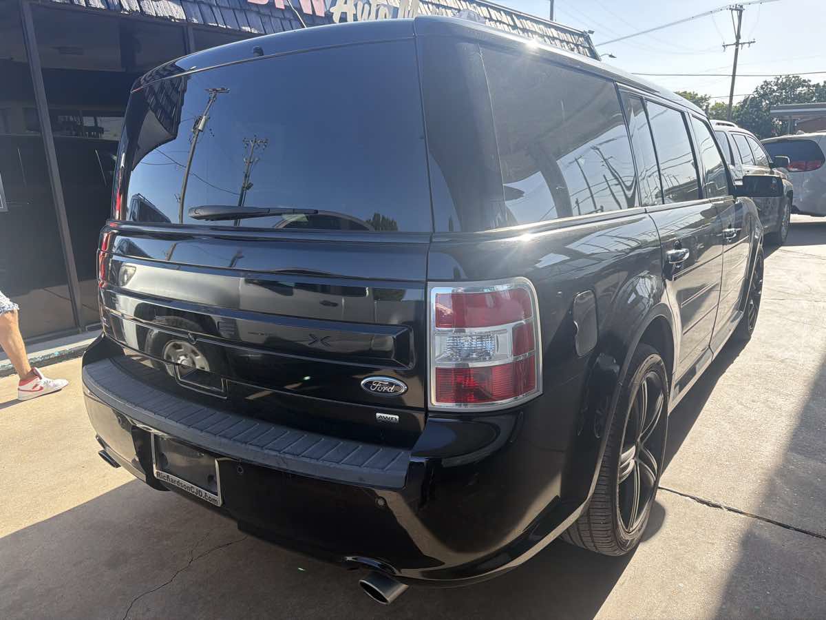 Used 2016 Ford Flex SEL w/ Equipment Group 202A AWD/4WD image 3