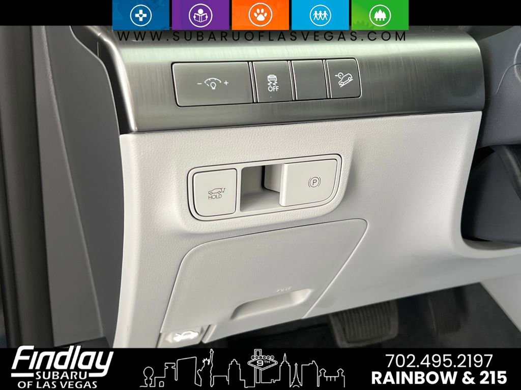 Used 2025 Hyundai Kona Limited image 37