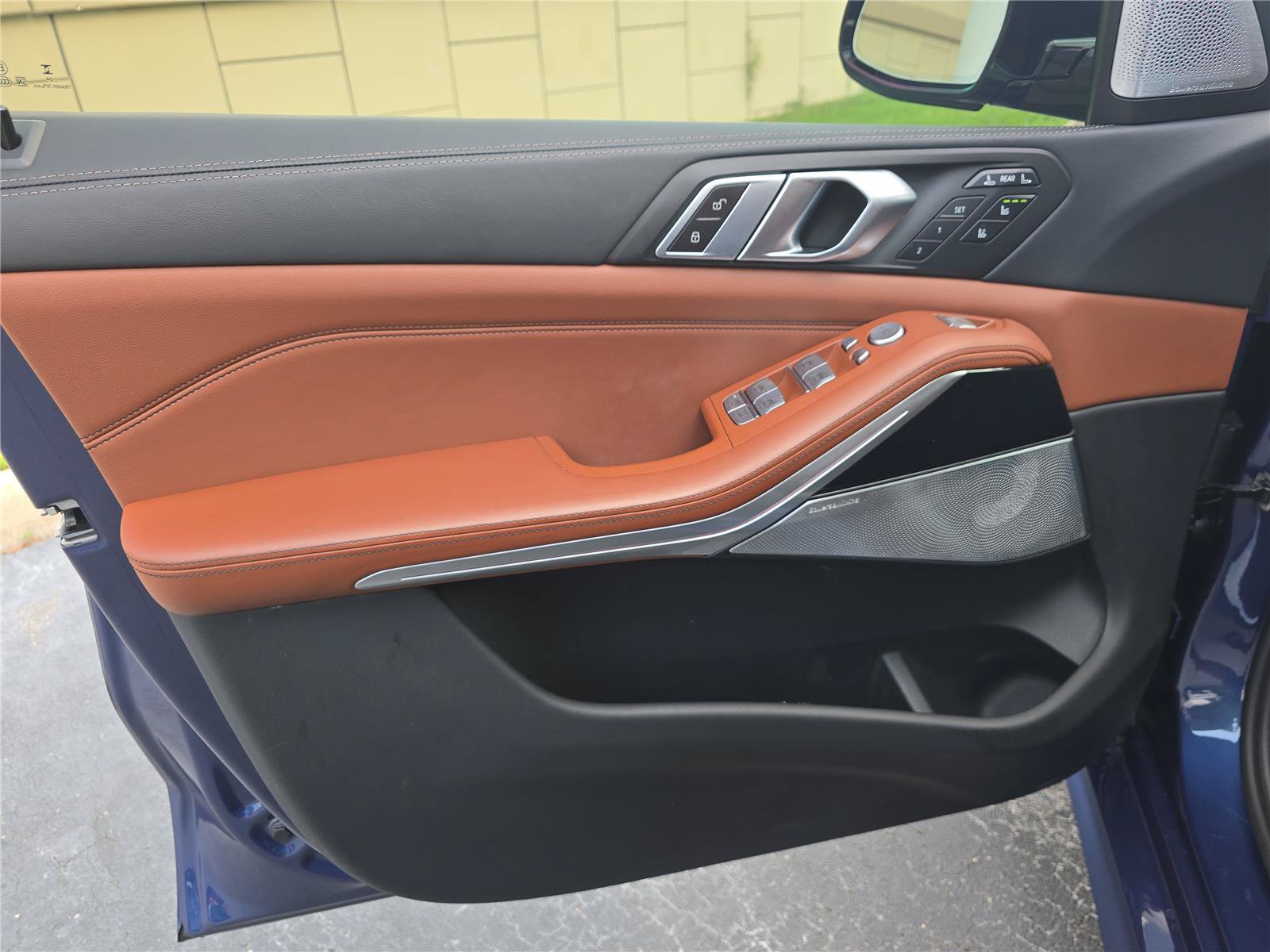 Certified 2024 BMW ALPINA XB7 AWD/4WD image 15