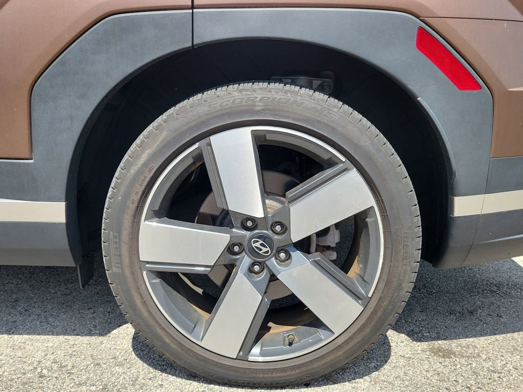 Used 2024 Hyundai Santa Fe Limited image 14