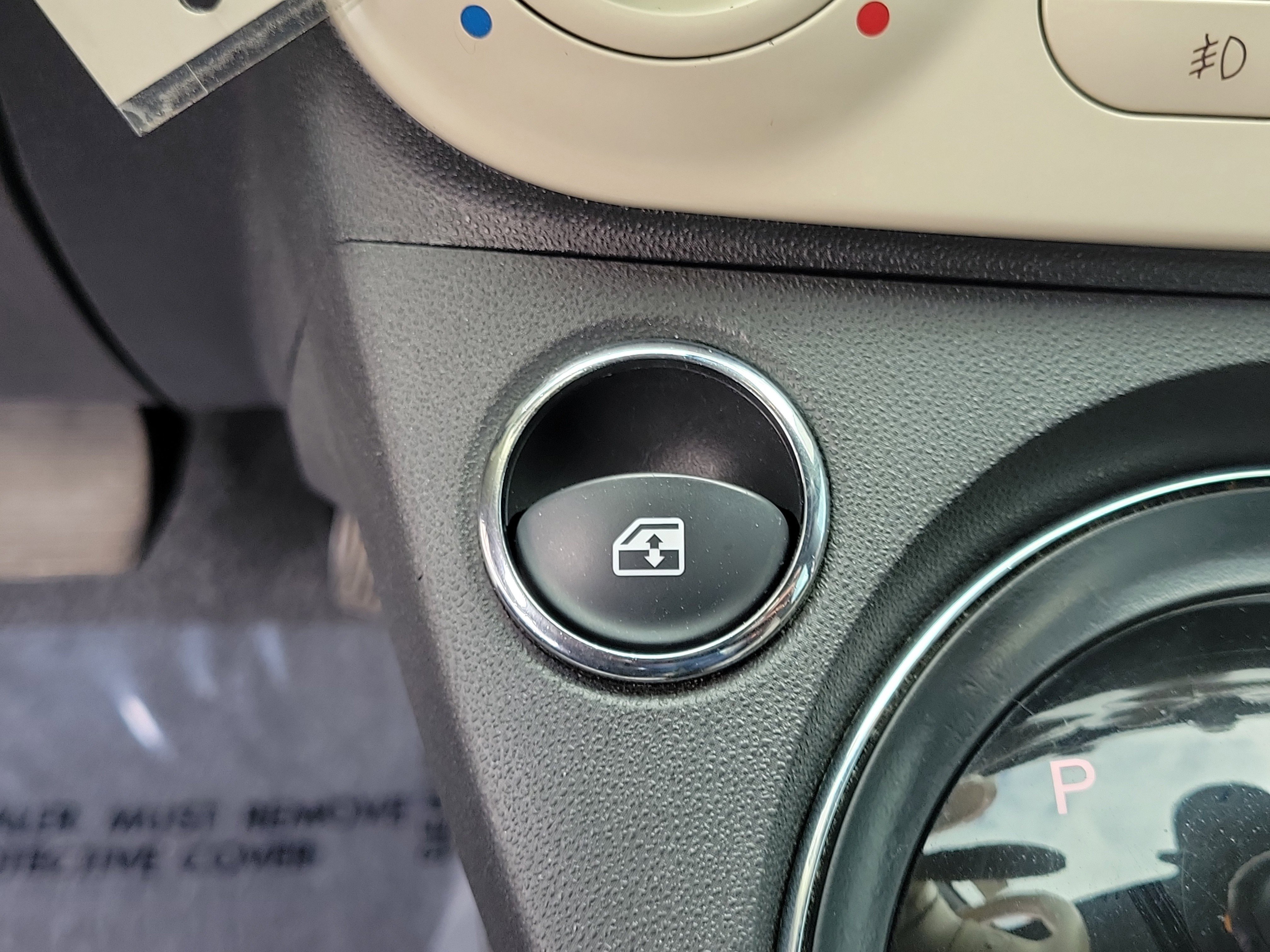 Used 2015 FIAT 500 Sport image 28