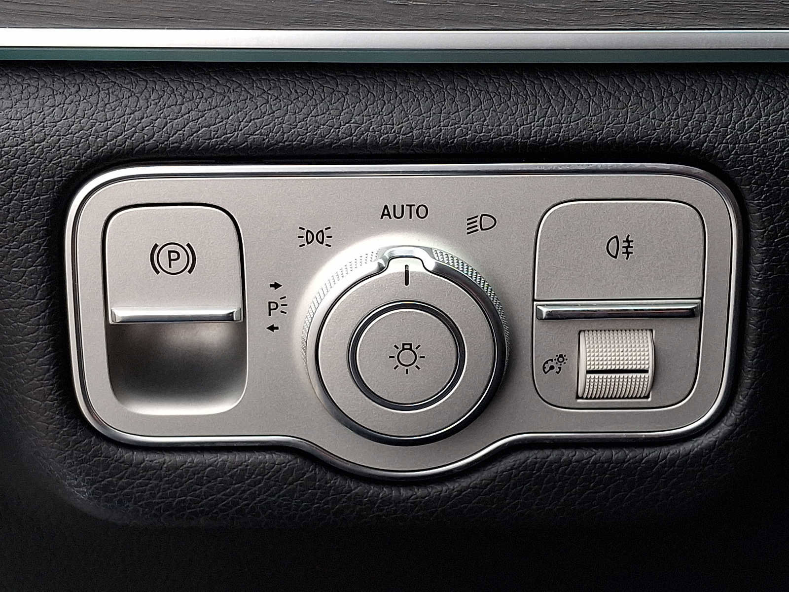 Used 2020 Mercedes-Benz GLE 350 4MATIC image 27