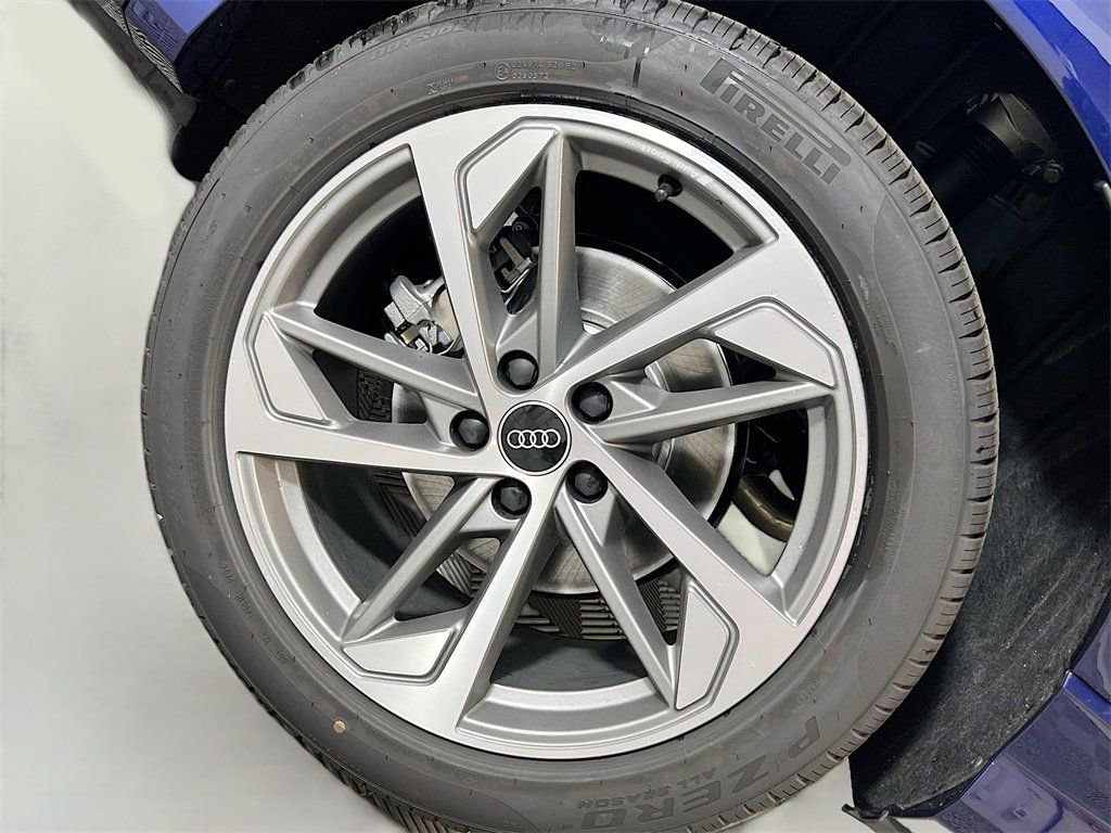 New 2025 Audi Q3 2.0T Premium image 30