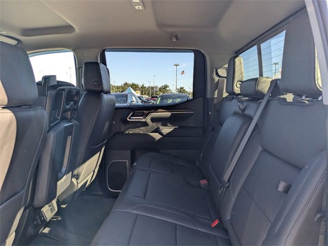 Used 2025 Chevrolet Silverado 1500 LT image 13