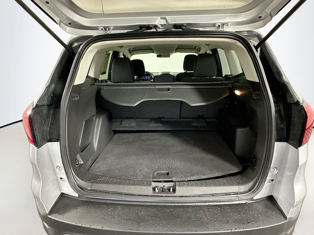 Used 2019 Ford Escape SE image 24