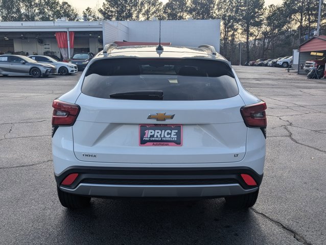 Used 2024 Chevrolet Trax LT image 7
