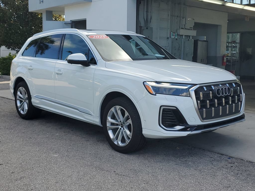 Certified 2025 Audi Q7 3.0T Premium Plus AWD/4WD image 2