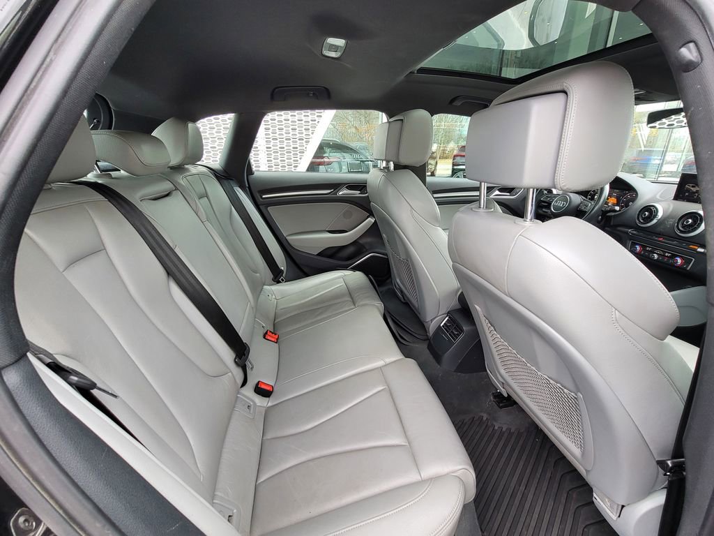 Used 2018 Audi A3 e-tron Premium Plus w/ Technology Package image 15