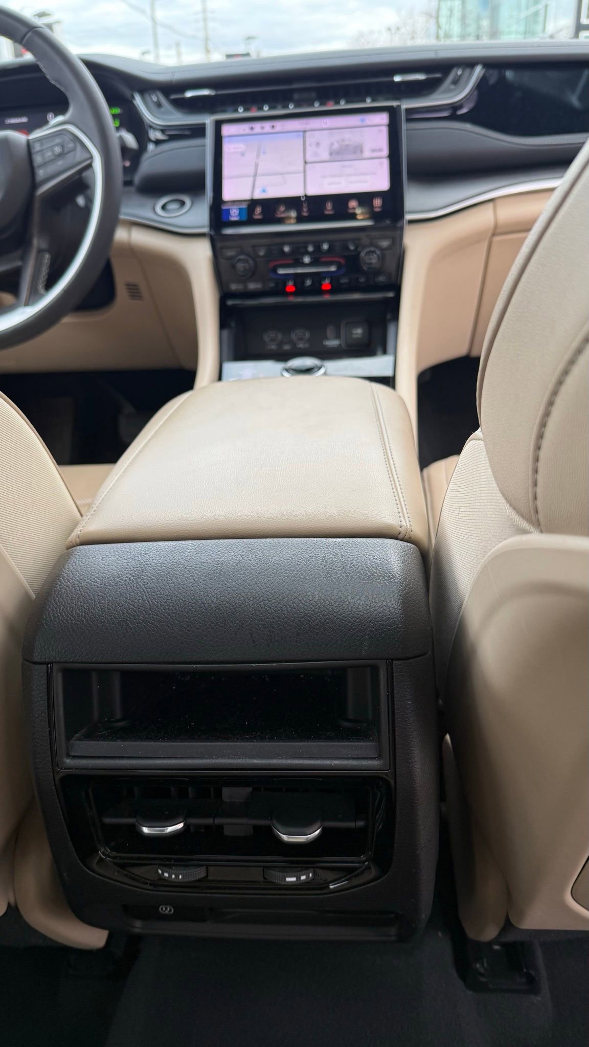 Used 2022 Jeep Grand Cherokee Limited 4xe w/ Luxury Tech Group II image 14